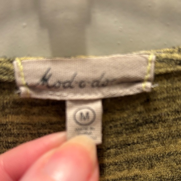 Mod-O-Doc Draped  Top - Picture 2 of 3